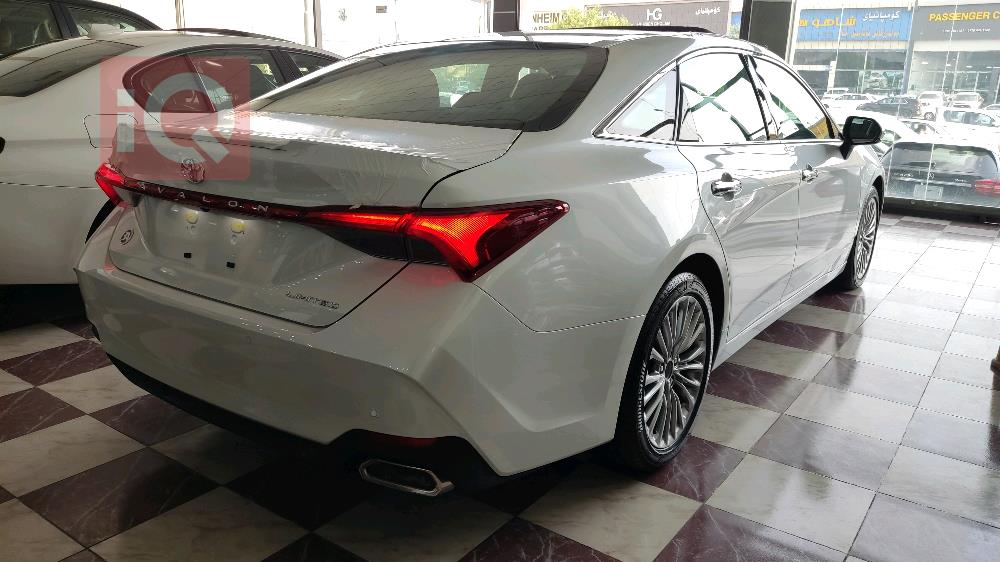 Toyota Avalon